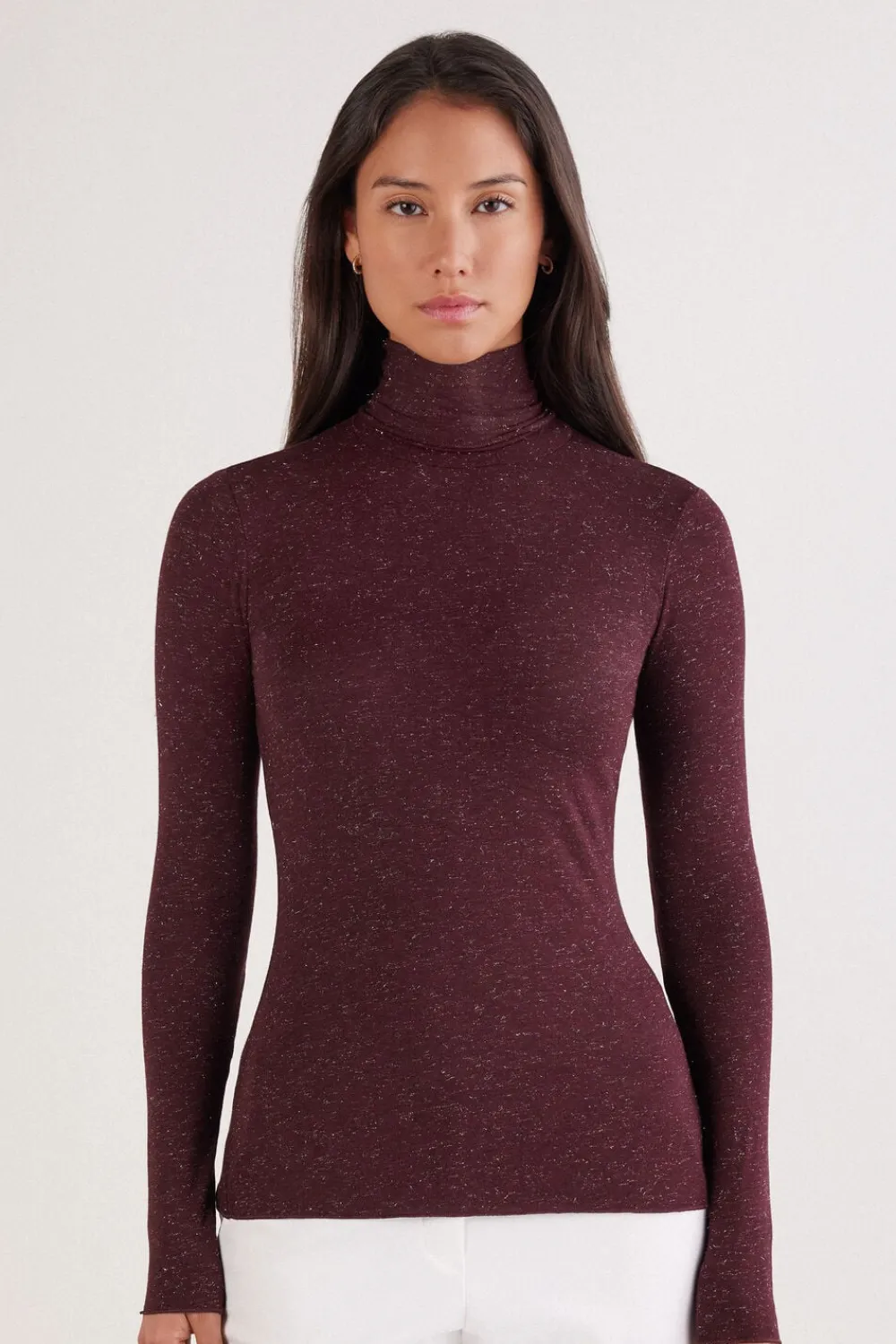 Z Golfem|Ultralight Z Kaszmirem>Intimissimi Golf z Lekkiego Modalu z Dodatkiem Kaszmiru Lamé burgundia - 032k - dark burgundy lame'