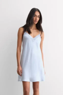 Halki / Babydoll|Spódnice /Sukienki>Intimissimi Halka z Jedwabiu i Koronki Silky Flowers jasnoniebieski - 060k - blue water