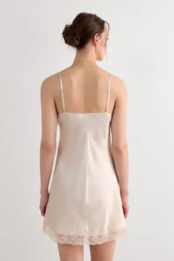 Halki / Babydoll|Spódnice /Sukienki><noscript><img width=