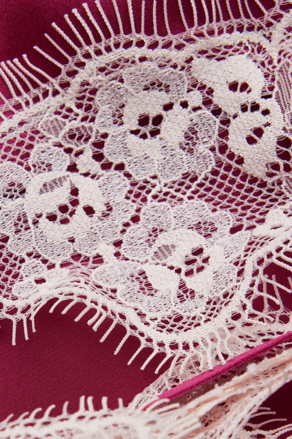 Topy|Piżamy Krótkie>Intimissimi Jedwabny Top z Kontrastową Koronką różowy - 110k - cherry pink
