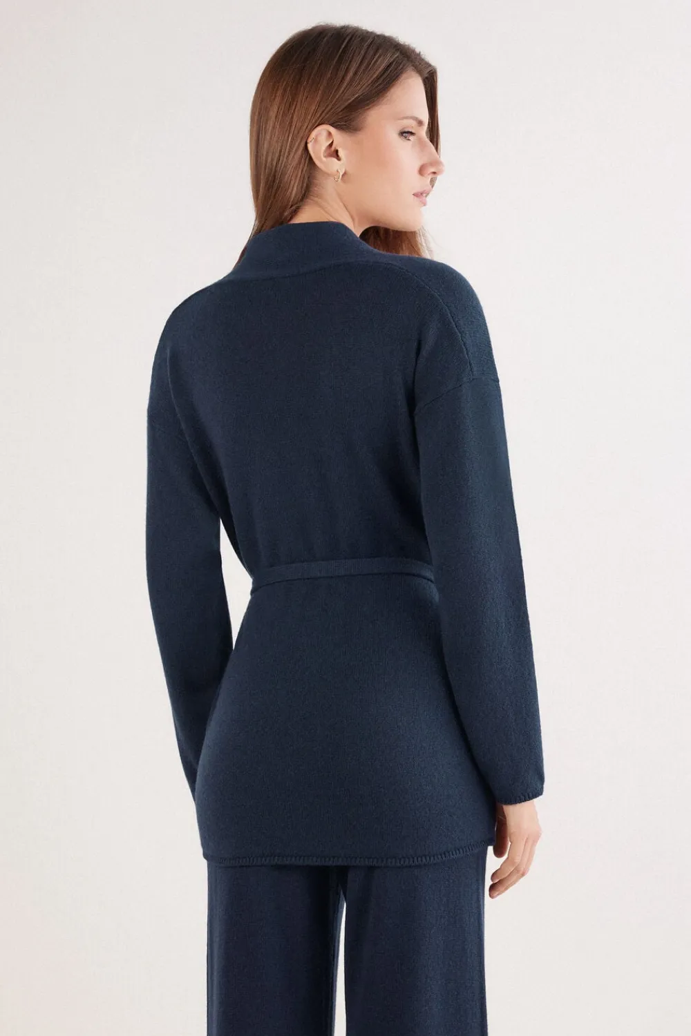 Kardigany / Marynarki|Odzież Domowa>Intimissimi Kardigan z Paskiem 100% Kaszmir niebieski - 1467 - intensywny niebieski