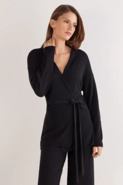 Kardigany / Marynarki|Odzież Domowa>Intimissimi Kardigan z Paskiem 100% Kaszmir czarny - 710j - czarny