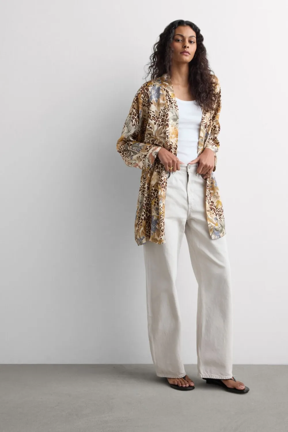 Szlafroki / Kimona>Intimissimi Kimono z Satyny Wiskozowej Animalier Simply Iconic z nadrukiem - 071k - stampa animalier/fiori