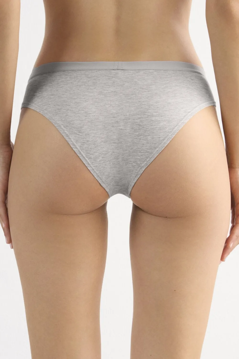 Figi|Bawełna>Intimissimi Klasyczne Figi Damskie Bawełniane szary - 031 - grigio melange chiaro