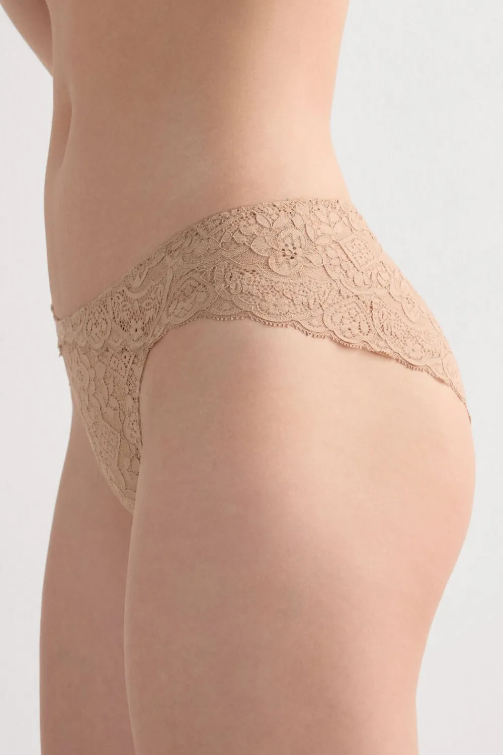 Figi|Koronka>Intimissimi Koronkowe Figi z Niskim Stanem naturalny - 044 - honey