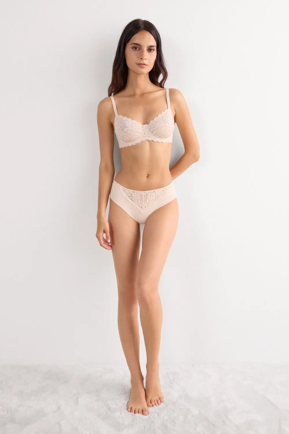 Balkonetki|Z Fiszbinami>Intimissimi Koronkowy Biustonosz Balkonetka Daniela naturalny - 2280 - cream