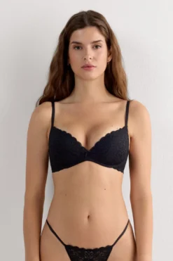 Push-up / Super Push-Up|Bez Fiszbin>Intimissimi Koronkowy Biustonosz Super Push-Up Gioia czarny - 019 - czarny