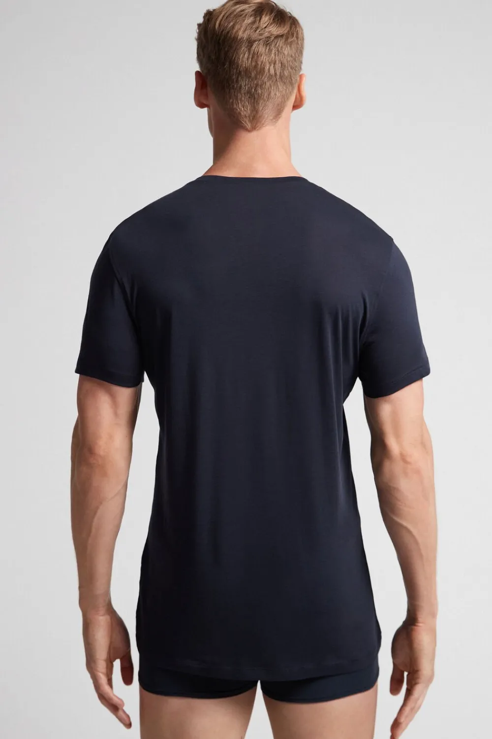 T-shirty|Bawełna Superior>Intimissimi Koszulka Męska 100% Bawełna Superior Extrafine niebieski - 800 - blu notte