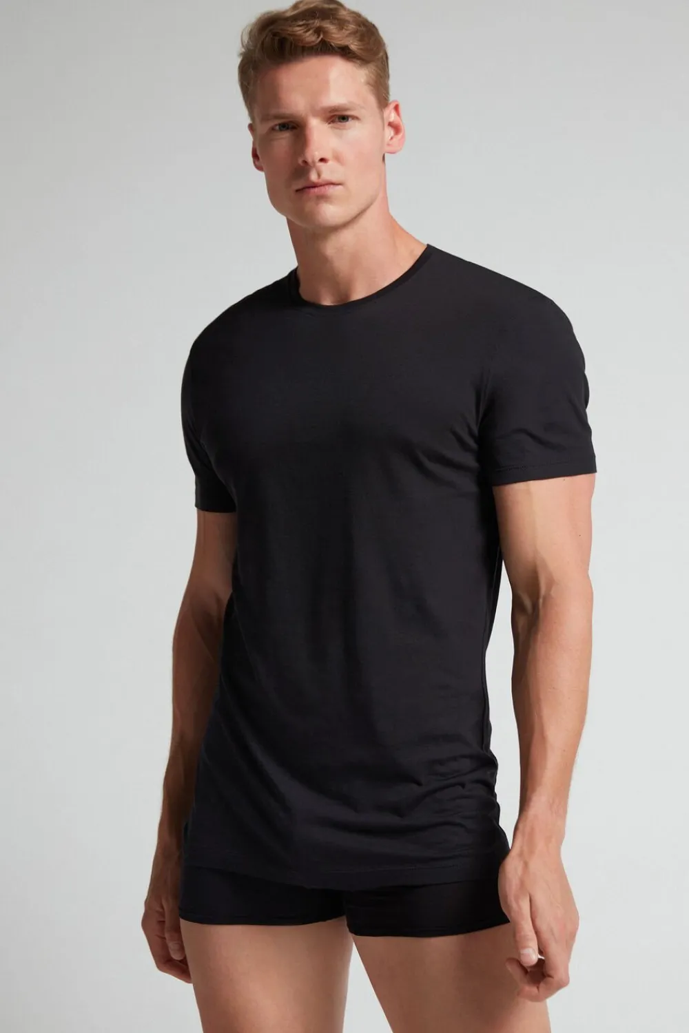 T-shirty|Bawełna Superior>Intimissimi Koszulka Męska 100% Bawełna Superior Extrafine czarny - 019 - czarny