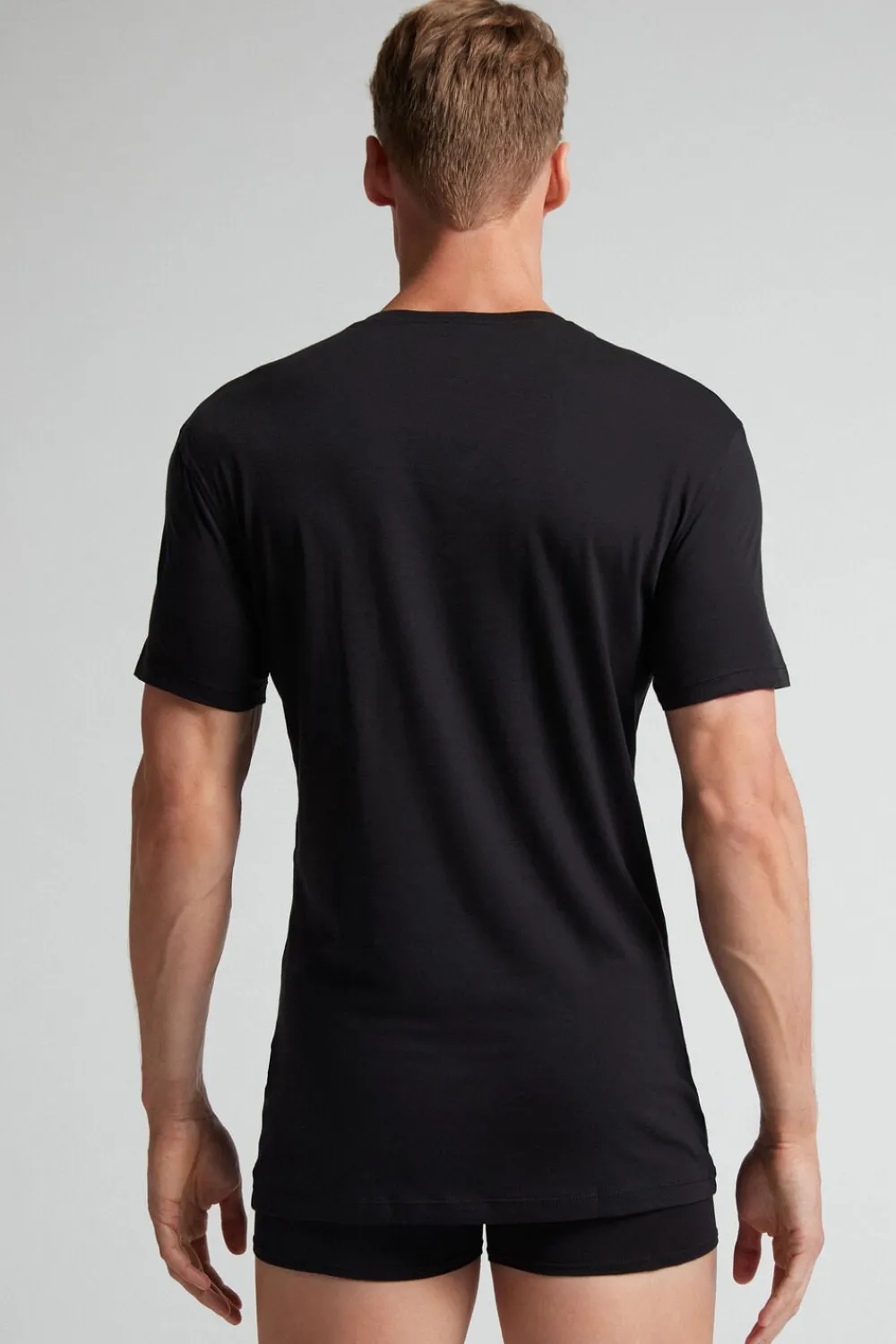T-shirty|Bawełna Superior>Intimissimi Koszulka Męska 100% Bawełna Superior Extrafine czarny - 019 - czarny