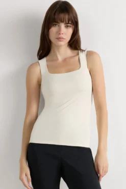 Topy|Fresh Bamboo>Intimissimi Koszulka na Szerokich Ramiączkach z Tkaniny Fresh Bamboo kremowy - 612i - vaniglia