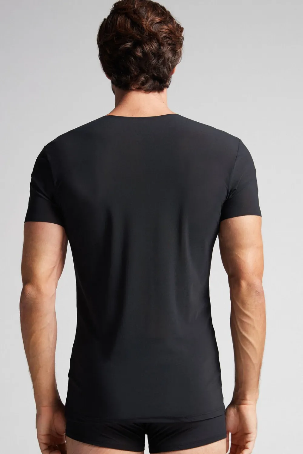 T-shirty>Intimissimi Koszulka z Mikrosiatki, z Niewykończonymi Brzegami czarny - 019 - czarny