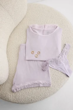 Piżamy Krótkie|Zestawy Piżam>Intimissimi Krótka Piżama z Modalu z Koronką fioletowy - 068k - quartz lilac melange