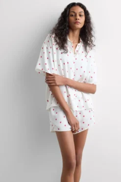 Piżamy Krótkie|Zestawy Piżam>Intimissimi Krótka Piżama z Satyny Wiskozowej Sweet as a Berry z nadrukiem - 114k - stampa berry
