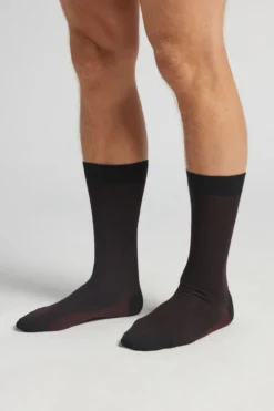 Skarpetki Krótkie>Intimissimi Krótkie Skarpety z Bawełny Soft czarny - 022k - puntinato nero/rosso