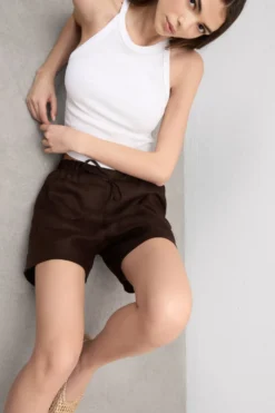 Legginsy / Spodnie|Len>Intimissimi Krótkie Spodenki zPłótna Lnianego The Pure Linen brązowy - 705j - brąz mokka