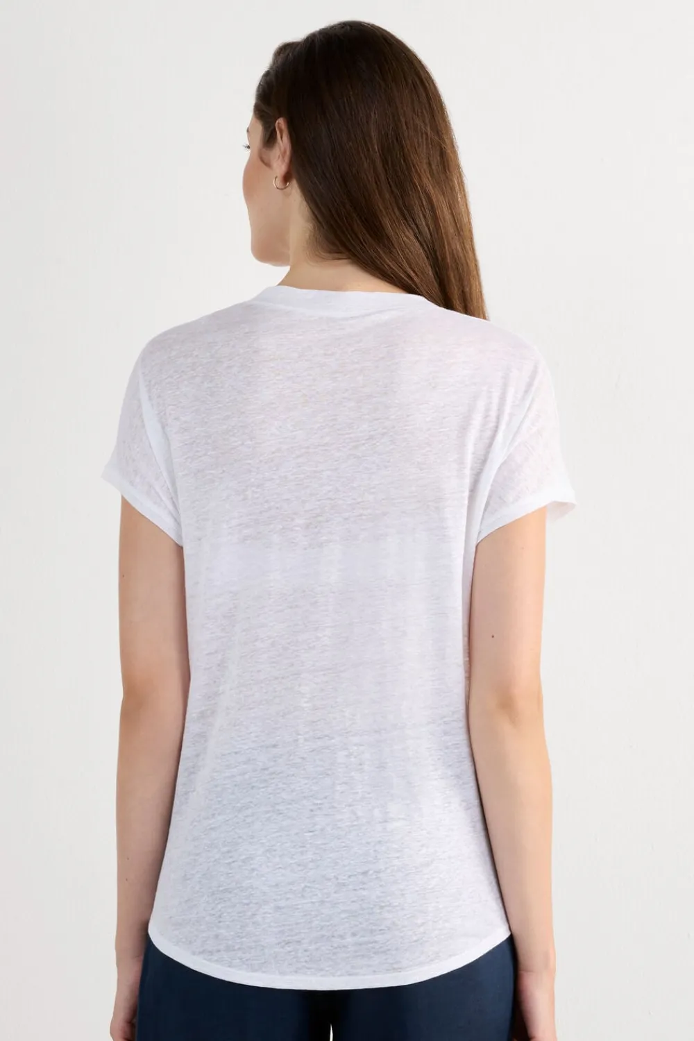 T-shirty|Len>Intimissimi Lniana Bluzka zKrótkim Rękawem iDekoltem wSerek The Pure Linen biały - 001 - biały