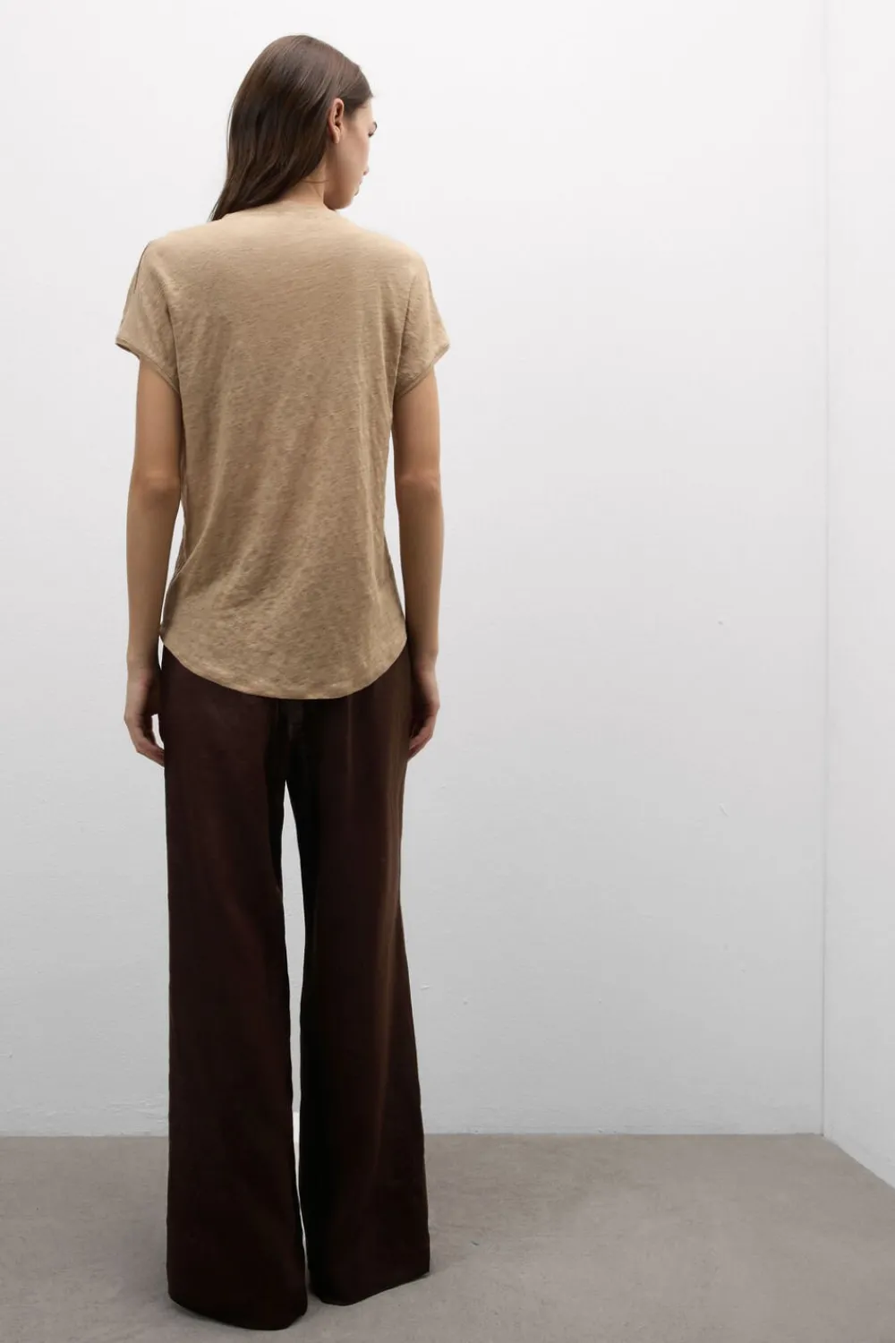 T-shirty|Len>Intimissimi Lniana Bluzka zKrótkim Rękawem iDekoltem wSerek The Pure Linen beige - 166k - beige sabbia