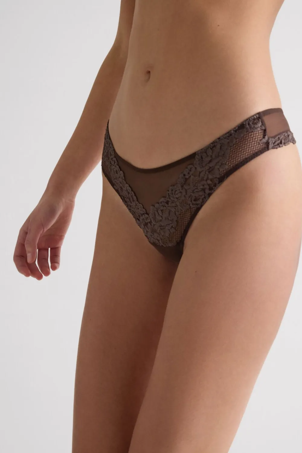 Brazyliany|Koronka>Intimissimi Majtki Brazyliany Koronkowe: Pretty Flowers - 705j - brąz mokka