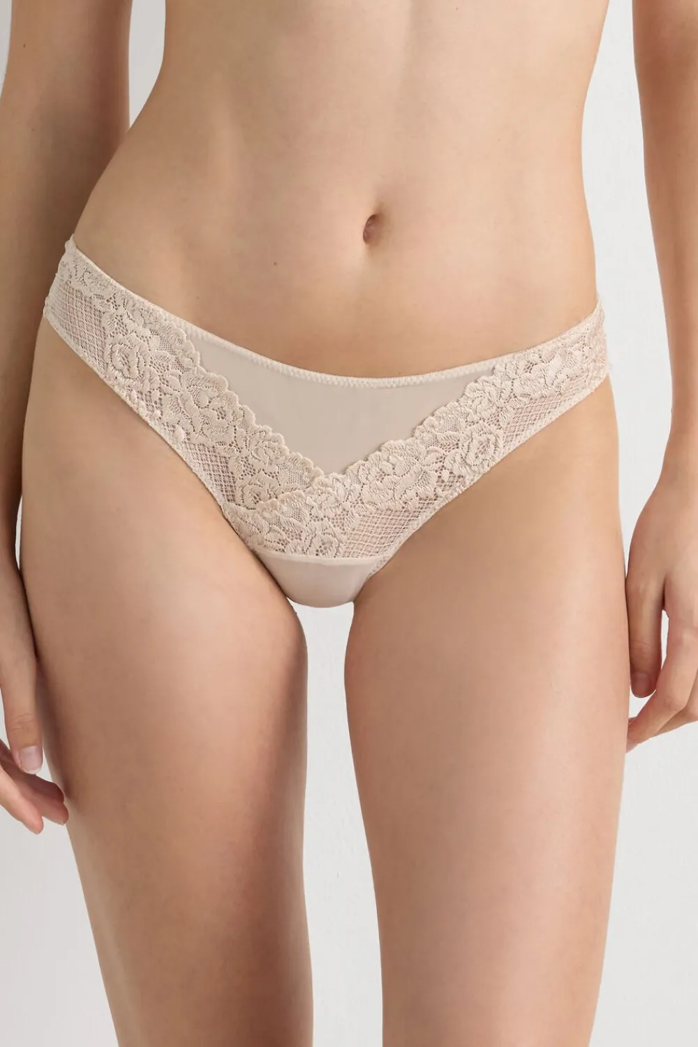 Brazyliany|Koronka>Intimissimi Majtki Brazyliany Koronkowe: Pretty Flowers naturalny - 2280 - cream