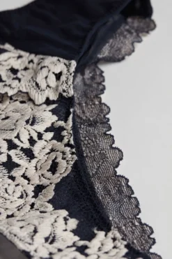 Brazyliany|Koronka><noscript><img width=
