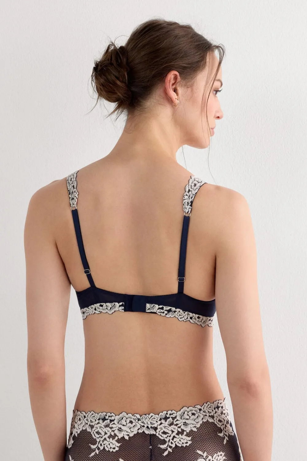 Balkonetki|Braletki>Intimissimi Półusztywniana Balkonetka Elena Pretty Flowers kremowy - 347i - blu intenso/vaniglia