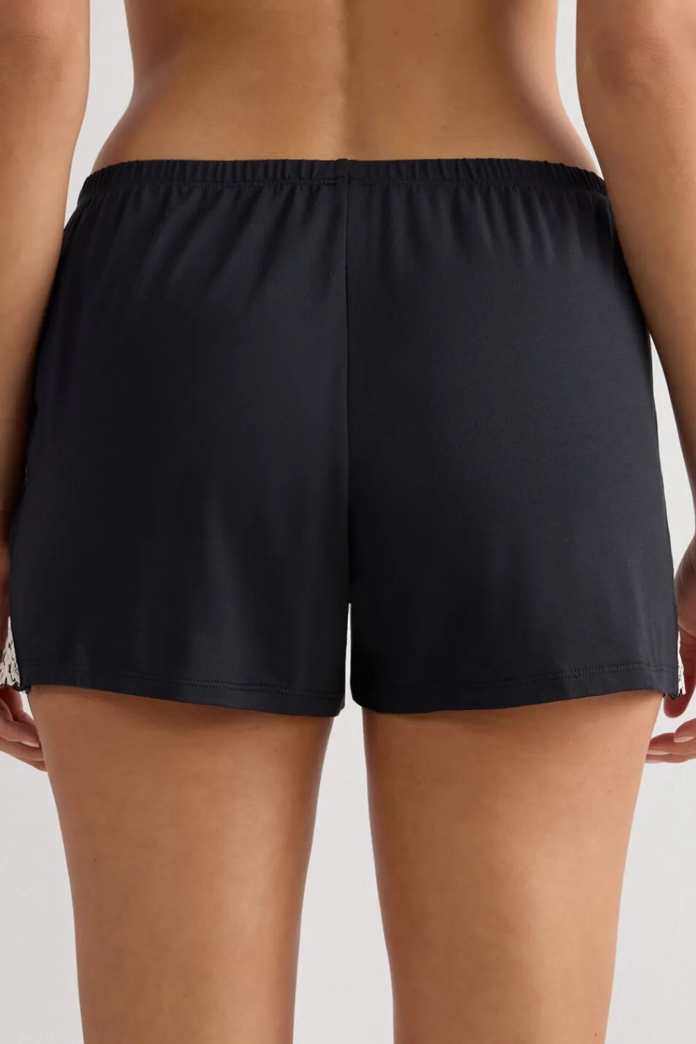 Piżamy Krótkie|Modal>Intimissimi Spodenki z Modalu Pretty Flowers wielobarwny - 9887 - nero/ivory