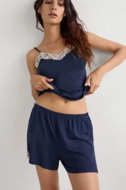 Piżamy Krótkie|Modal>Intimissimi Spodenki z Modalu Pretty Flowers kremowy - 347i - blu intenso/vaniglia