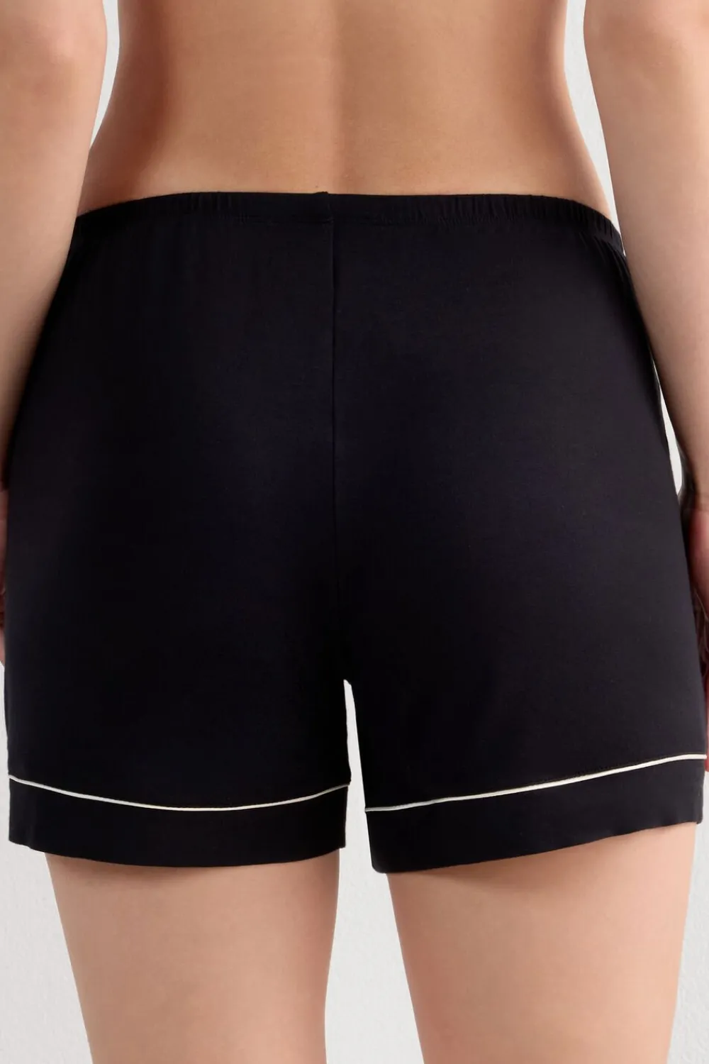 Piżamy Krótkie|Modal>Intimissimi Spodenki z Modalu z Kontrastującymi Lamówkami czarny - 019 - czarny
