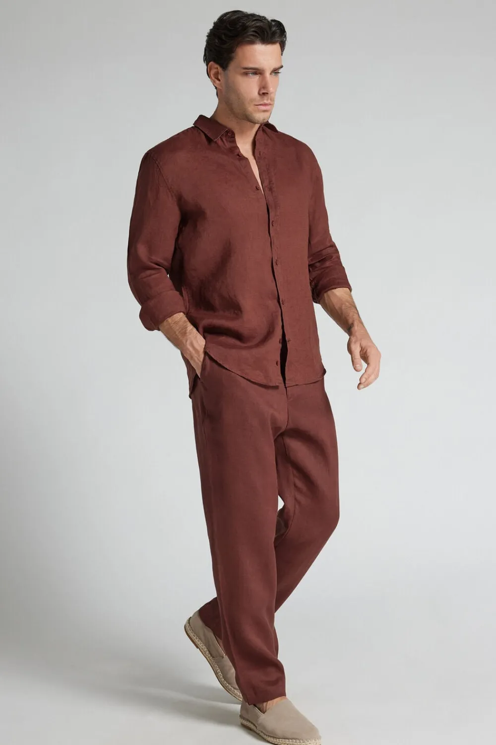 Spodnie|Len>Intimissimi Spodnie Męskie 100% Len brązowy - 128k - rosso india