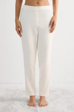 Legginsy / Spodnie>Intimissimi Spodnie z Kieszeniami kremowy - 2127 - talkowy
