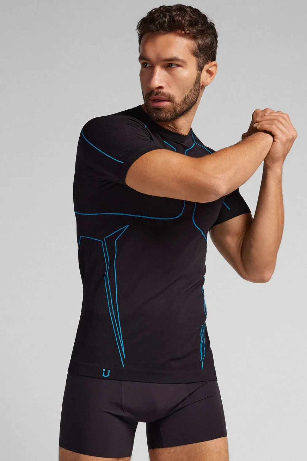 T-shirty>Intimissimi Sportowa Koszulka Techniczna z Krótkim Rękawem czarny - 019 - czarny