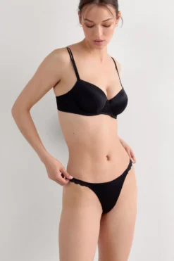 Stringi|Jedwab>Intimissimi Stringi z Jedwabiu i Koronki czarny - 019 - czarny