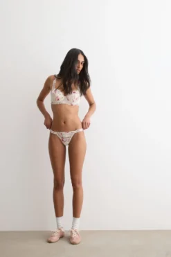 Stringi>Intimissimi Stringi z Nadrukiem Pretty Flowers motyw kwiatowy - 057k - stampa floreale