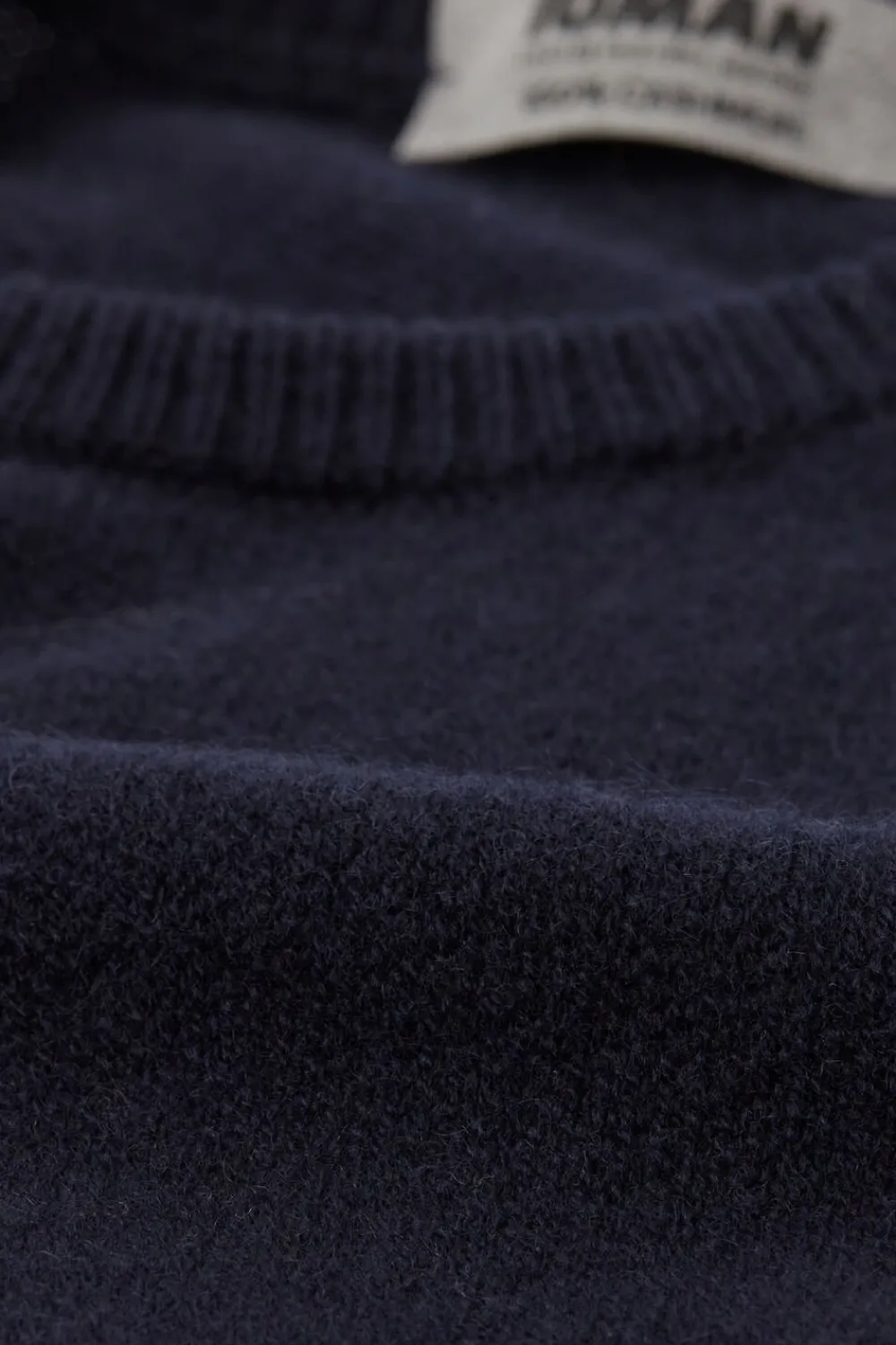 Bluzki Z Długim Rękawem|Swetry / Bluzy>Intimissimi Sweter z Kaszmiru niebieski - 005k - blu navy