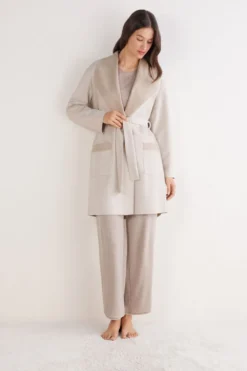 Szlafroki / Kimona>Intimissimi Szlafrok Soft Winter - 045k - beżowy