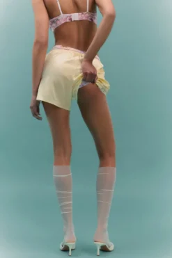 Piżamy Krótkie|Jedwab>Intimissimi Szorty z Jedwabiu Storybook Romantic żółty - 112k - flan yellow