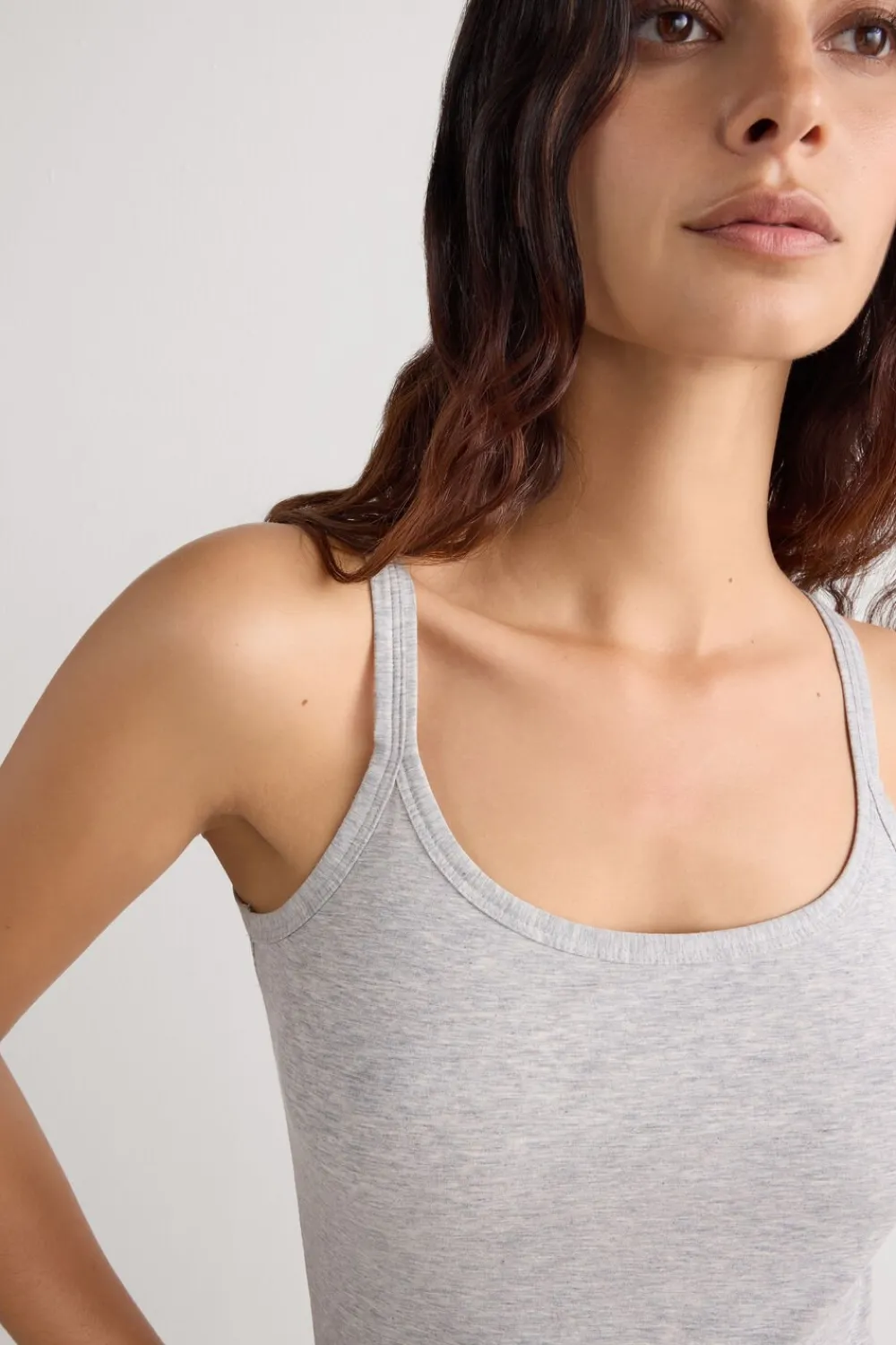 Topy>Intimissimi Top na Cienkich Ramiączkach z Bawełny szary - 031 - grigio melange chiaro