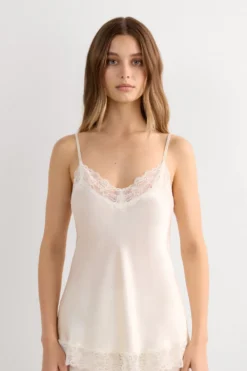Topy|Piżamy Krótkie>Intimissimi Top z jedwabiu z koronką kremowy - 2127 - talkowy