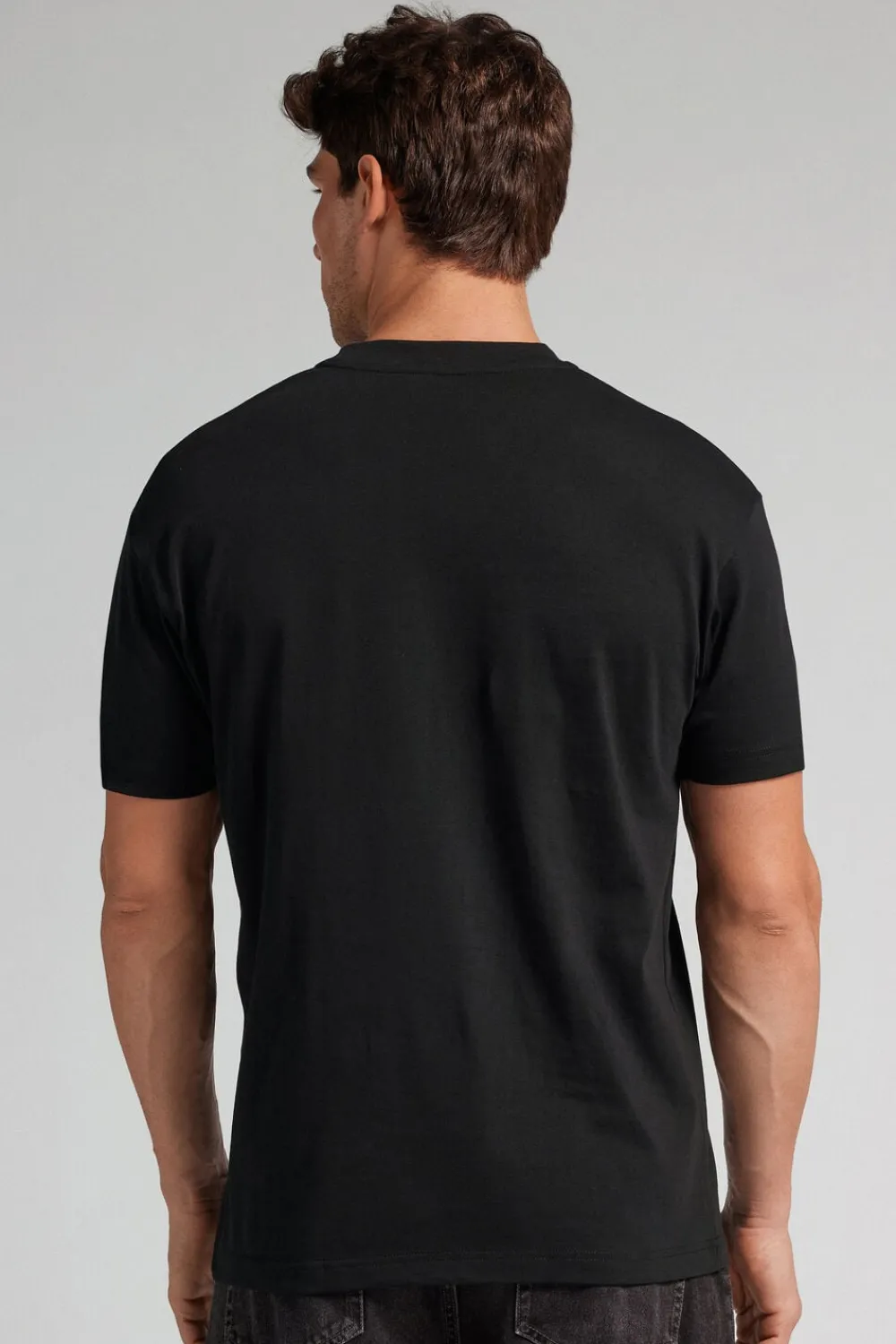 T-shirty>Intimissimi T-shirt męski z bawełny Muscle Fit czarny - 019 - czarny