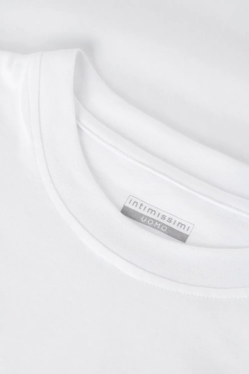 T-shirty>Intimissimi T-shirt męski z bawełny Muscle Fit biały - 001 - biały