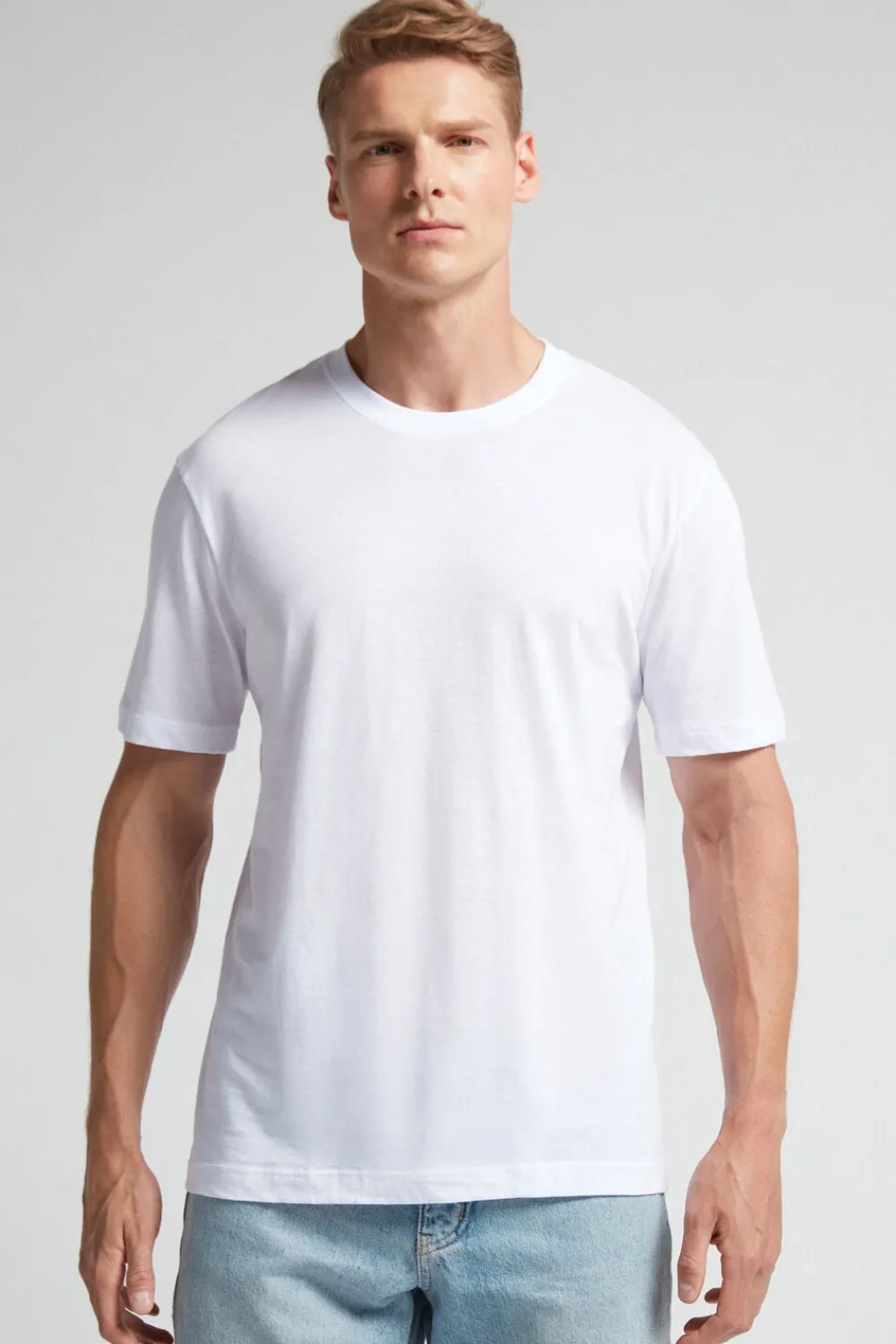 T-shirty|Bawełna Superior Extrafine>Intimissimi T-shirt o Regularnym Kroju z Bawełny Superior Extrafine biały - 001 - biały