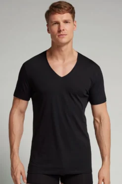 T-shirty|Bawełna Superior>Intimissimi T-shirt z Dekoltem w Kształcie Litery V z Bawełny Superior Extrafine czarny - 019 - czarny