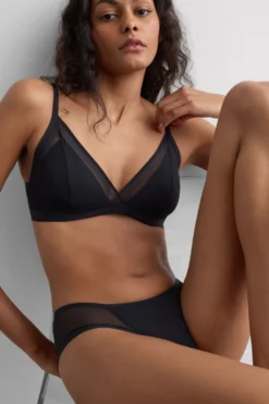 Trójkąty|Braletki>Intimissimi Usztywniany Biustonosz Trójkątny Invisible Touch czarny - 019 - czarny