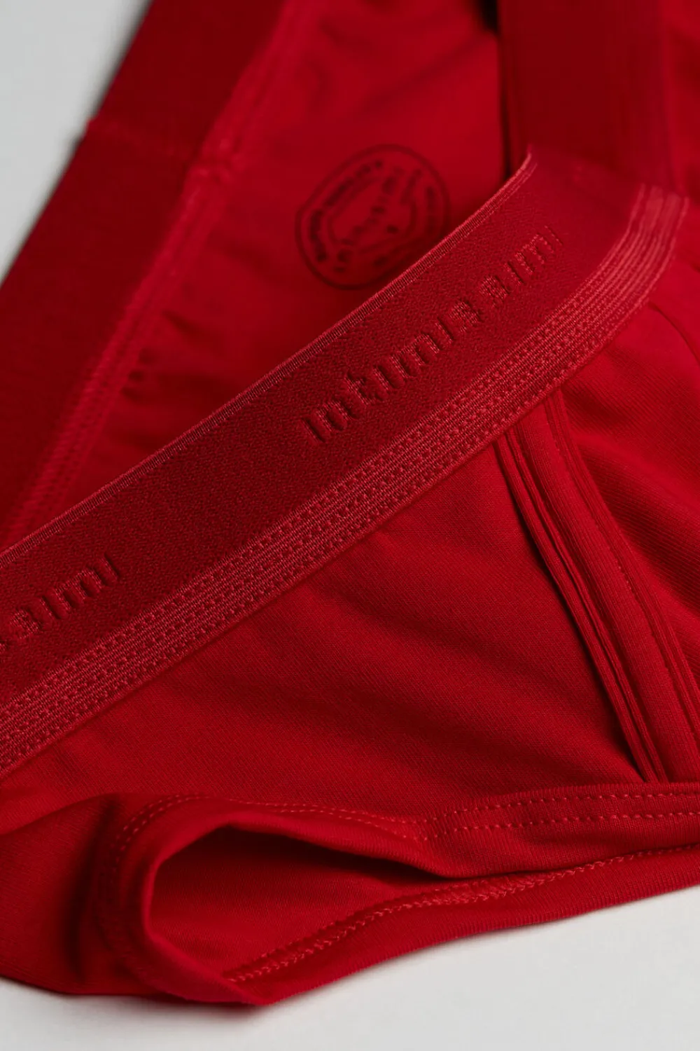 Slipy|Bawełna Superior>Intimissimi Wygodne Slipy Męskie z Bawełny Superior z Logo czerwony - 5222 - rosso intenso/rosso